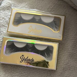 Yalorde lashes: Black Dramatic Full-Volume Lashes in “Golden Girl” style